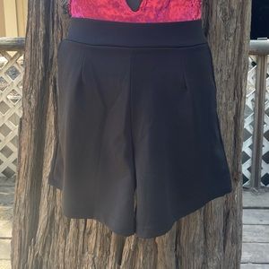 PLUS SIZE SHORT HIGHT WAIST